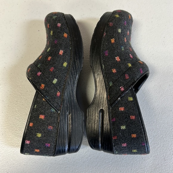 Dansko Vegan Multicolor Clogs - Picture 9 of 14